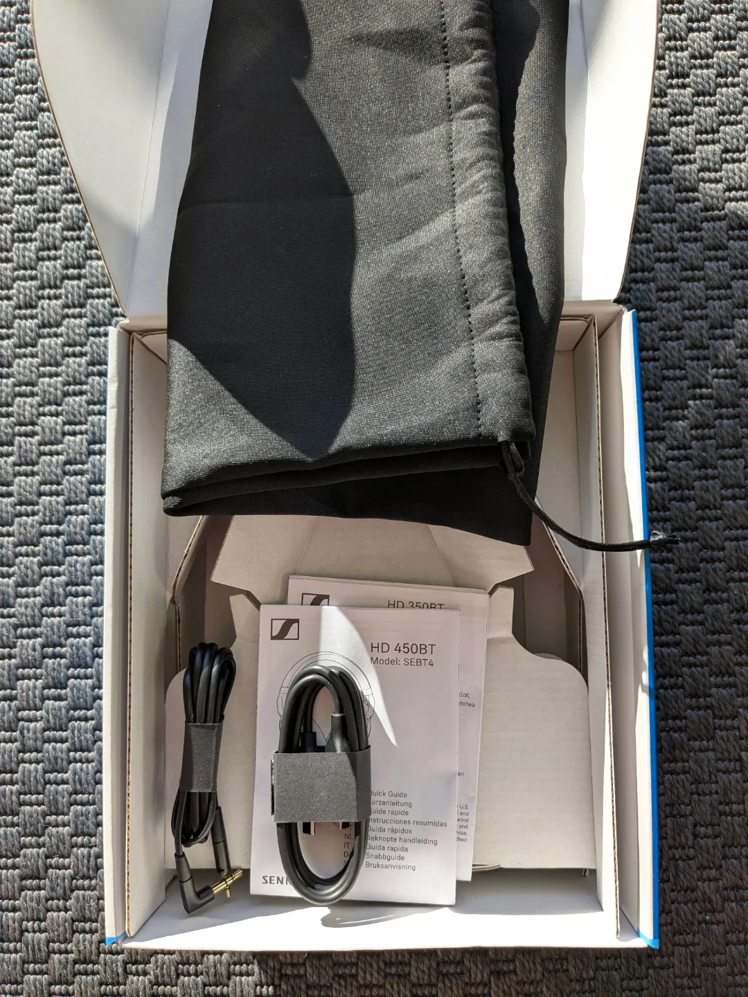 Sennheiser HD450BT ANC Bluetooth headphones image indicator(6)