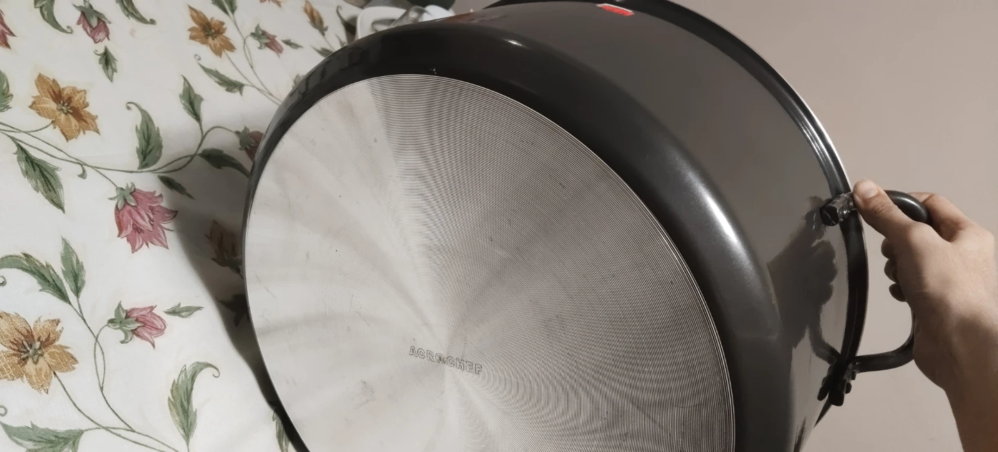Large Stock Pot with Lid - photo 5