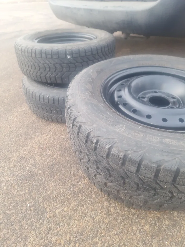 Winterforce 215/70R15 Tires