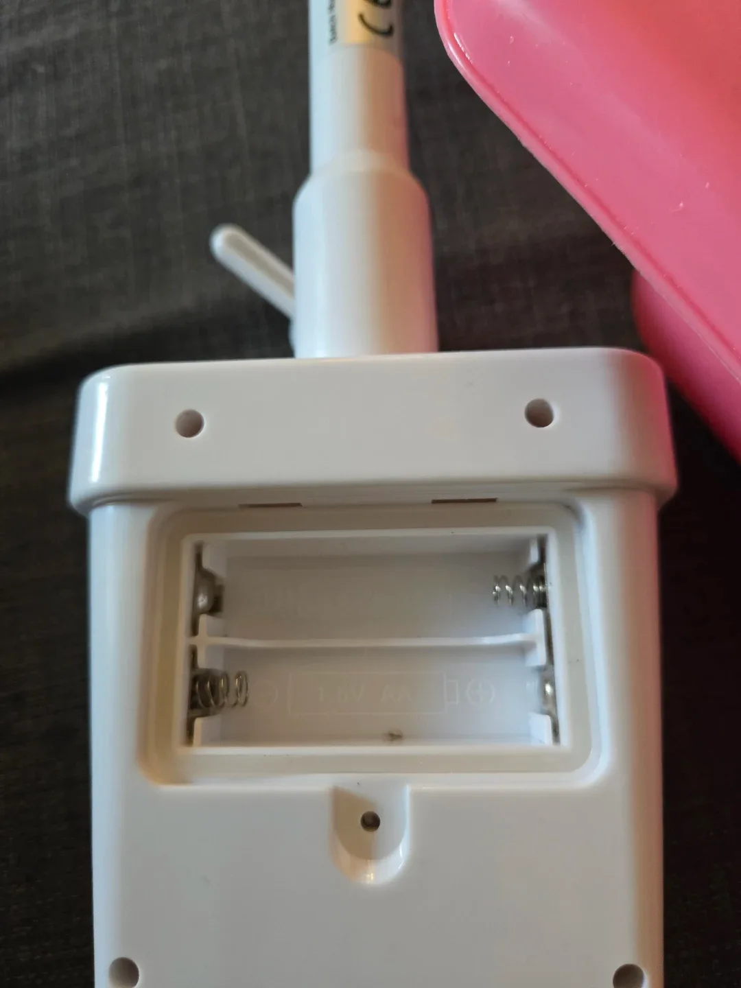 Bird bath with work working tap image indicator(5)