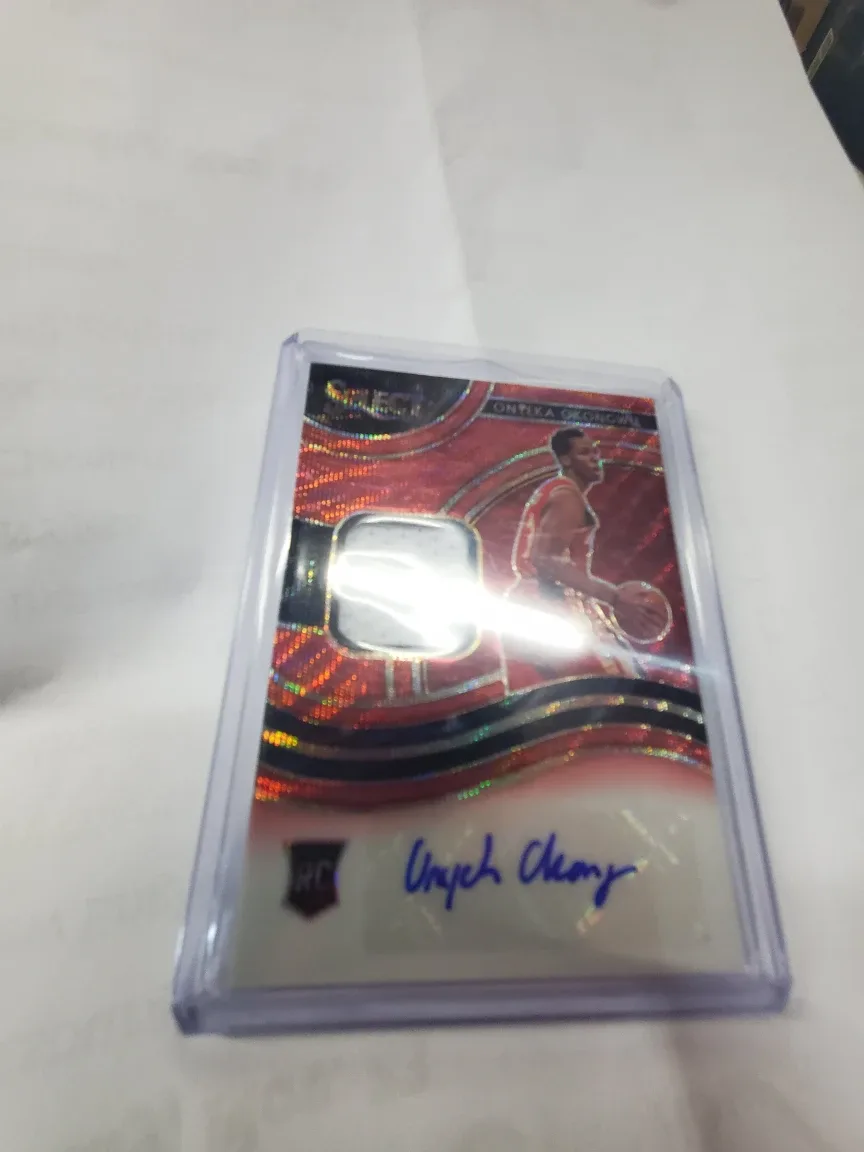 Onyeka Okongwu (Rookie Auto Patch) Rookie card image indicator(3)