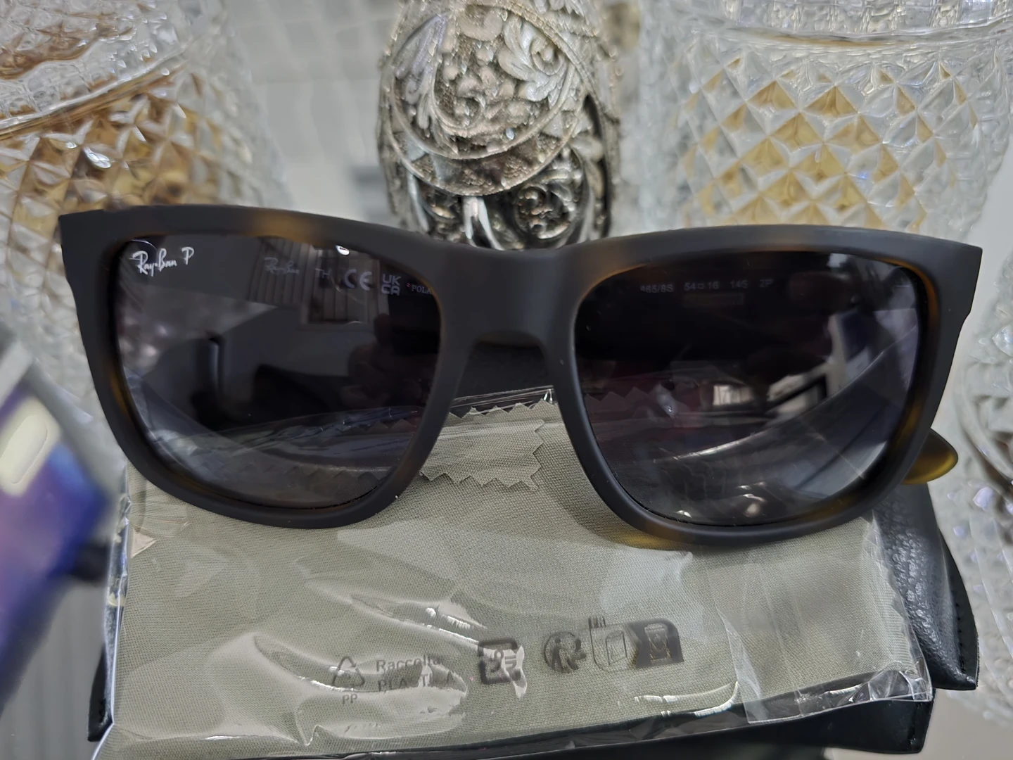 Brand new unisex  Ray-Ban Sunglasses - photo 3