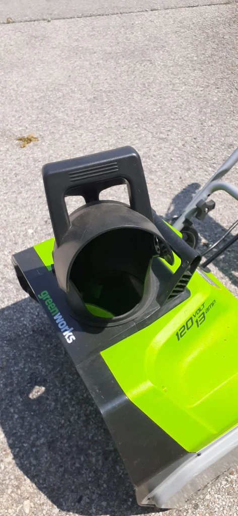Green Snowblower - photo 4