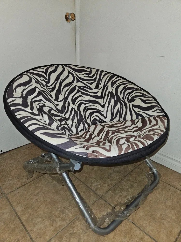 Papasan Chair - Zebra Print image indicator(2)