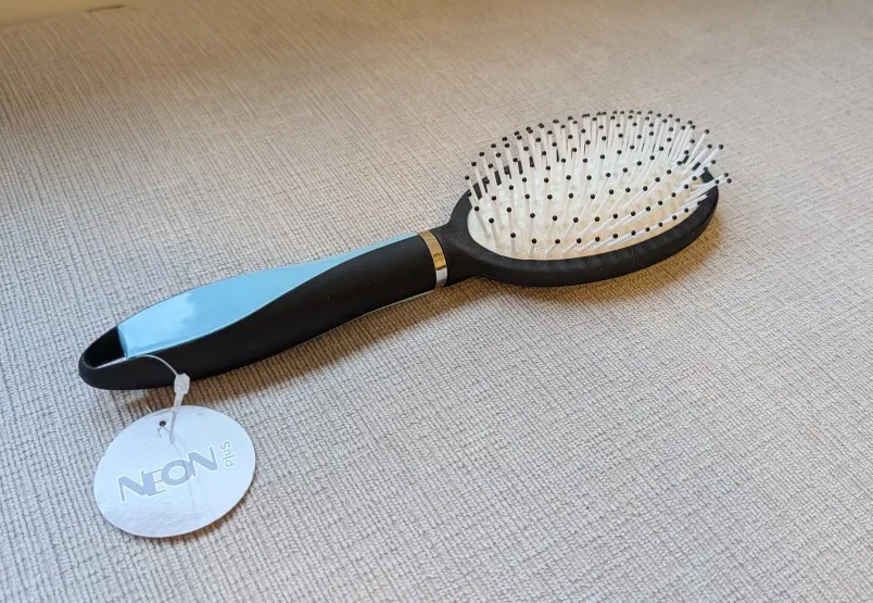 Brand New with Tags Neon Plus Hair Brush