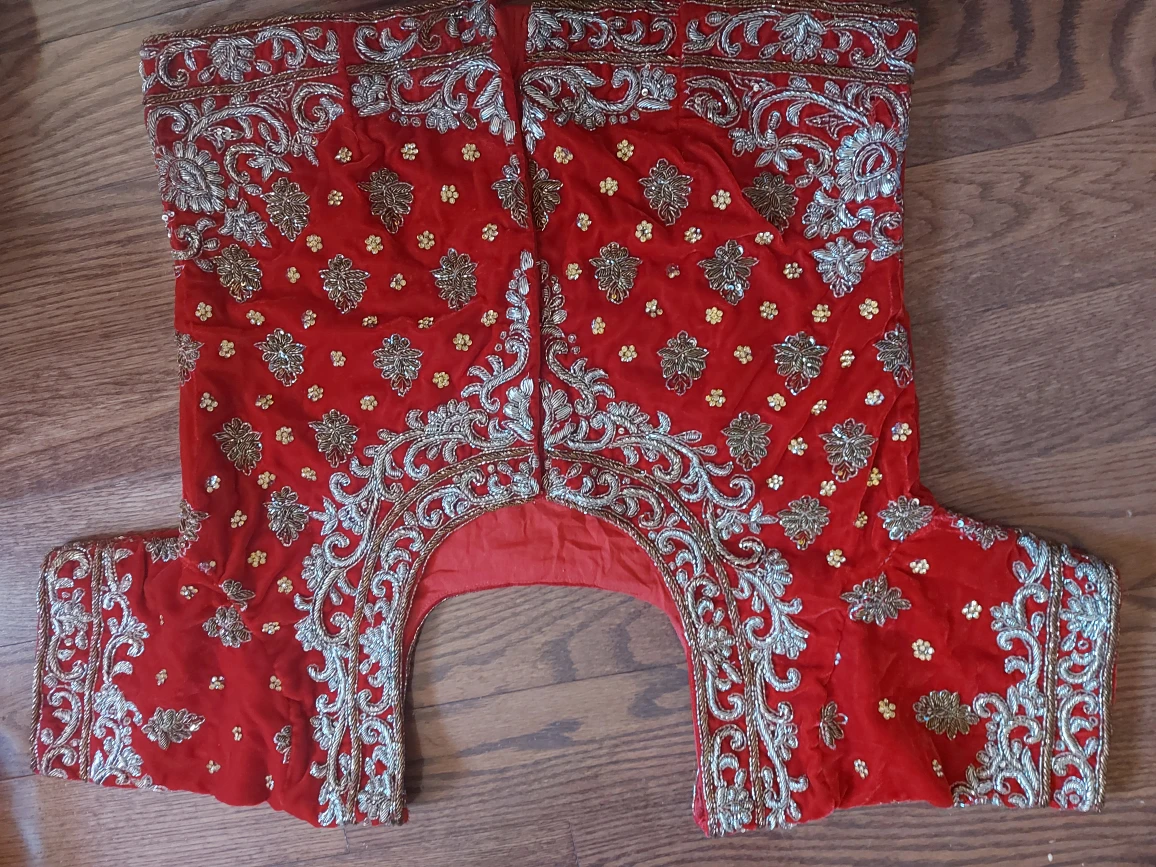 Red & Gold Embroidered Lehenga Choli Set - photo 2