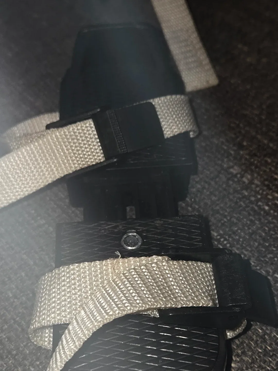 Adjustable Ice Skate Blade Guards image indicator(4)