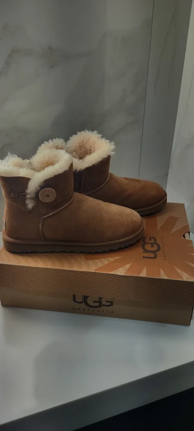 (MEW) UGG Australia Mini Bailey Button Boots (Retail $270) image indicator(4)