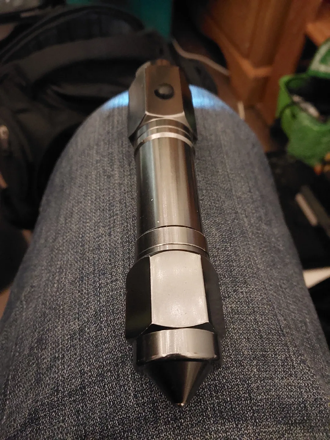 Silver Metal Flashlight image indicator(3)