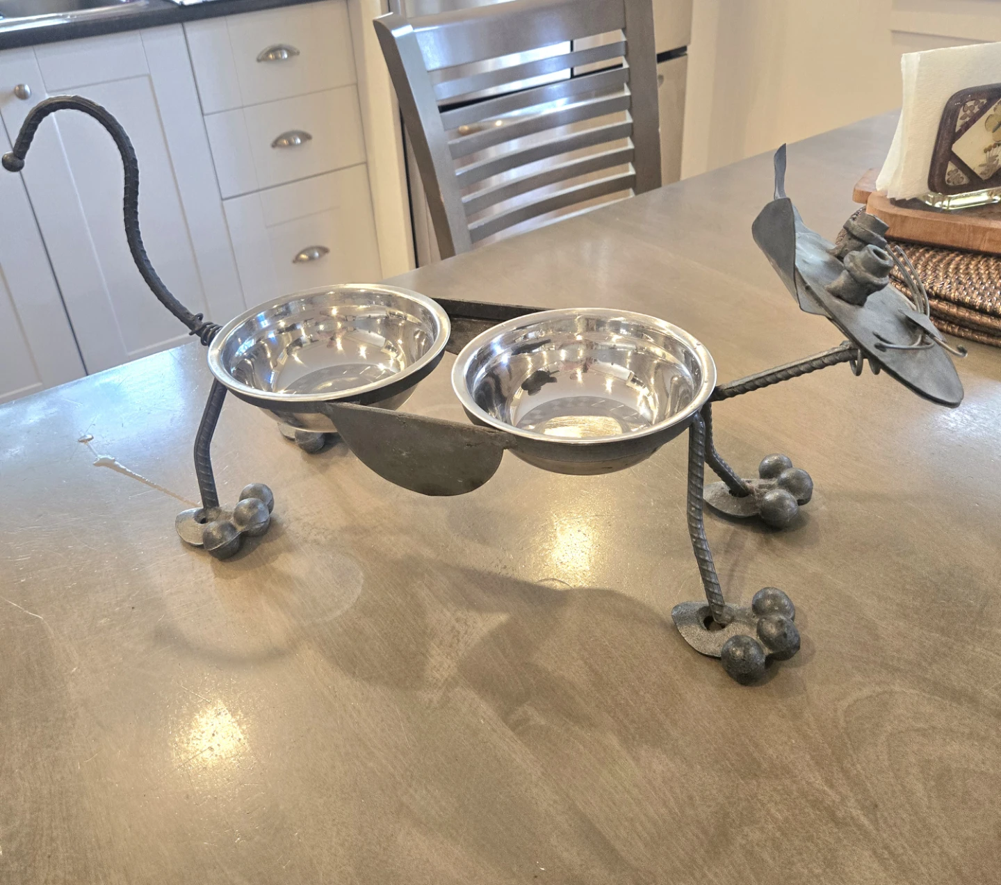 Metal Cat Sculpture Double Pet Bowl Stand - photo 5
