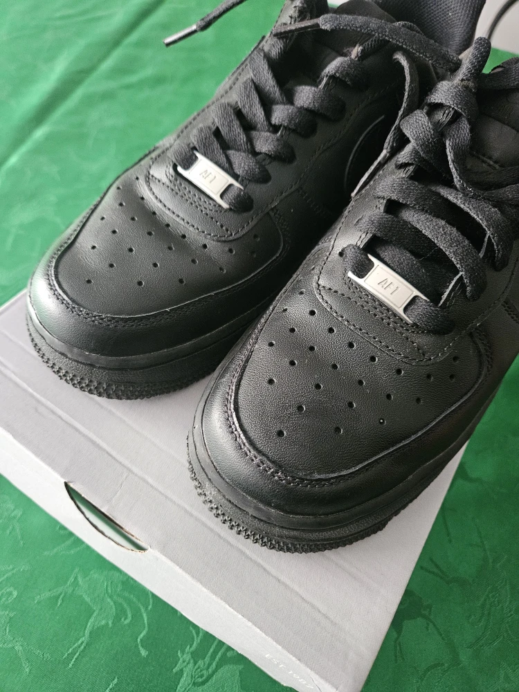 Nike Air Force 1 Black - Size 7 Men's, size 8.5 Women's - photo 2