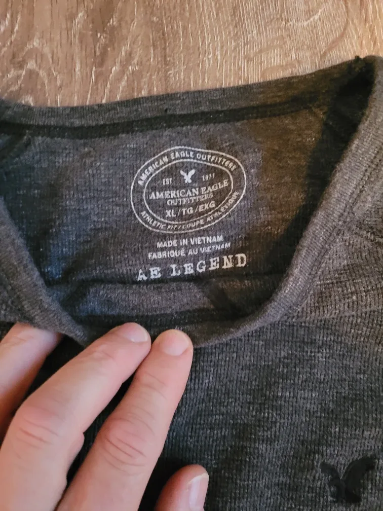 American Eagle Outfitters Grey Long Sleeve - XL image indicator(3)