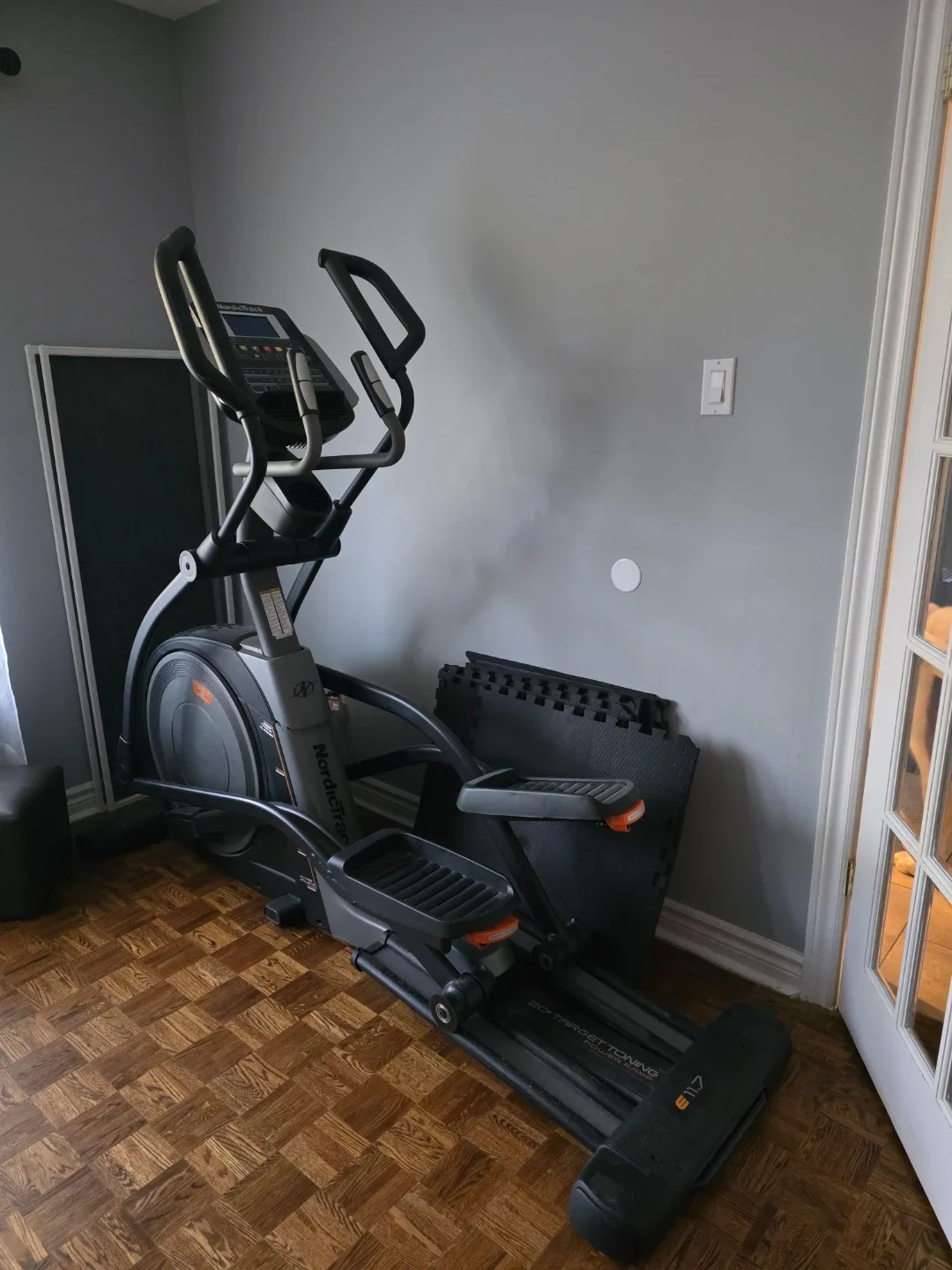 NordicTrack Elliptical Machine image indicator(2)