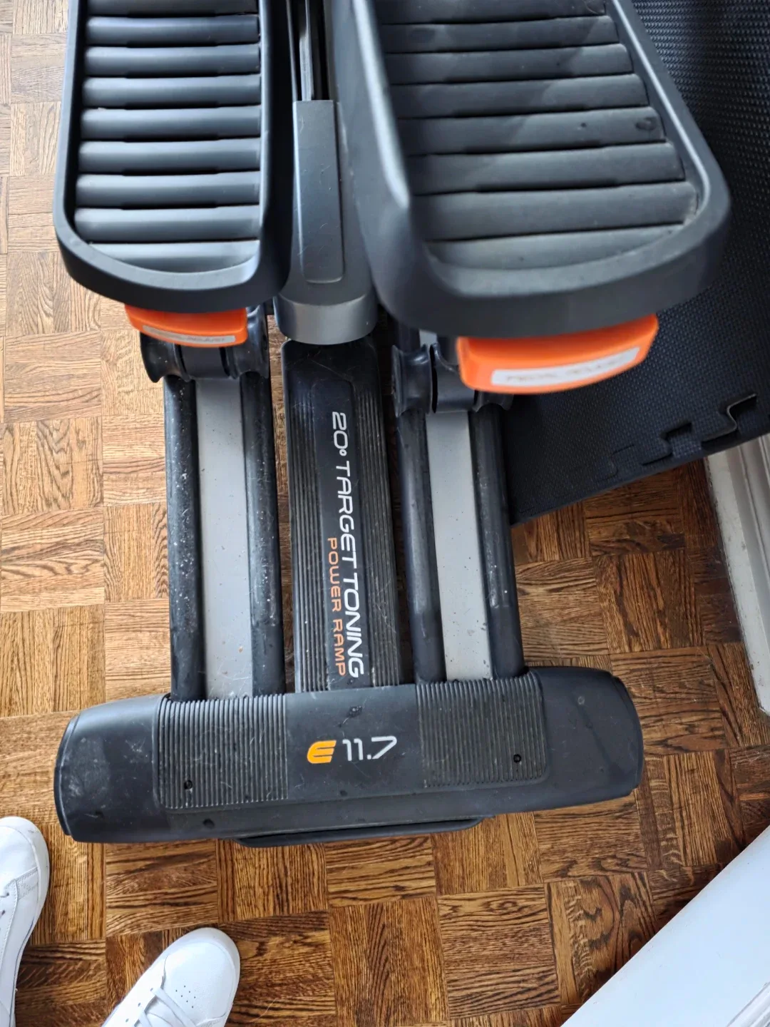 NordicTrack Elliptical Machine image indicator(4)