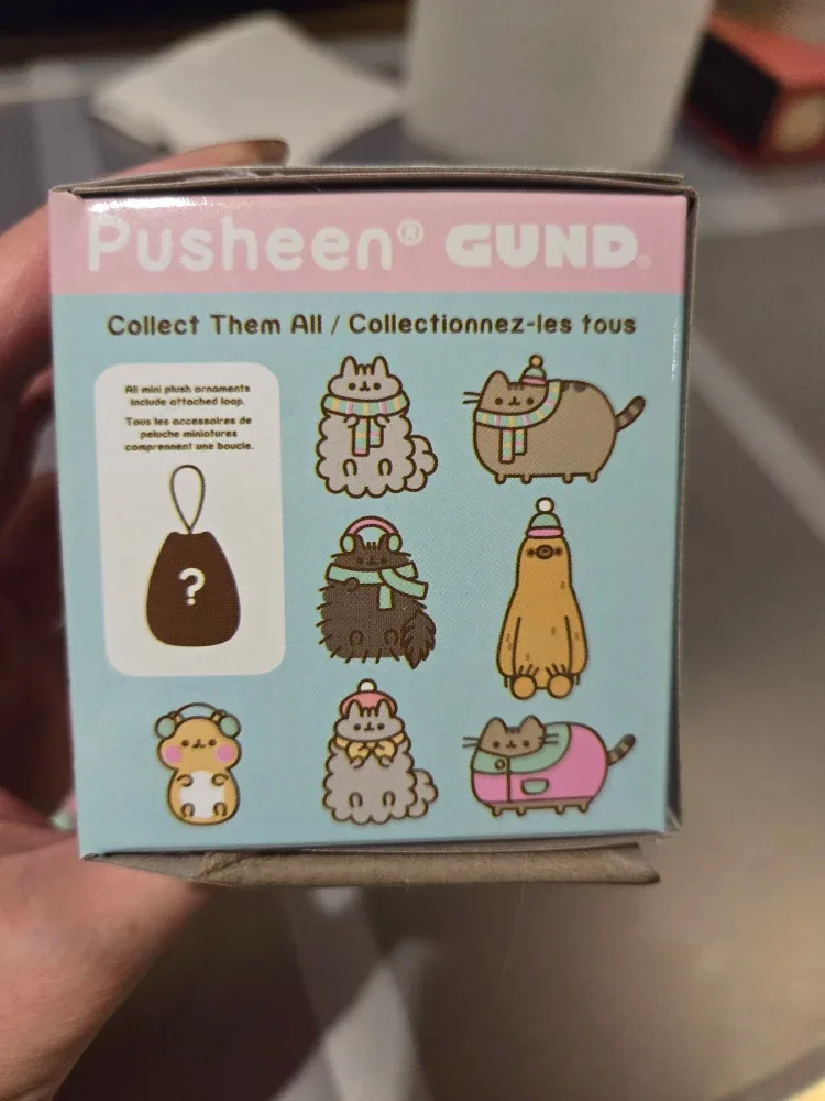 Pusheen  Surprise Plush Series 11: Winter Wonderland image indicator(2)
