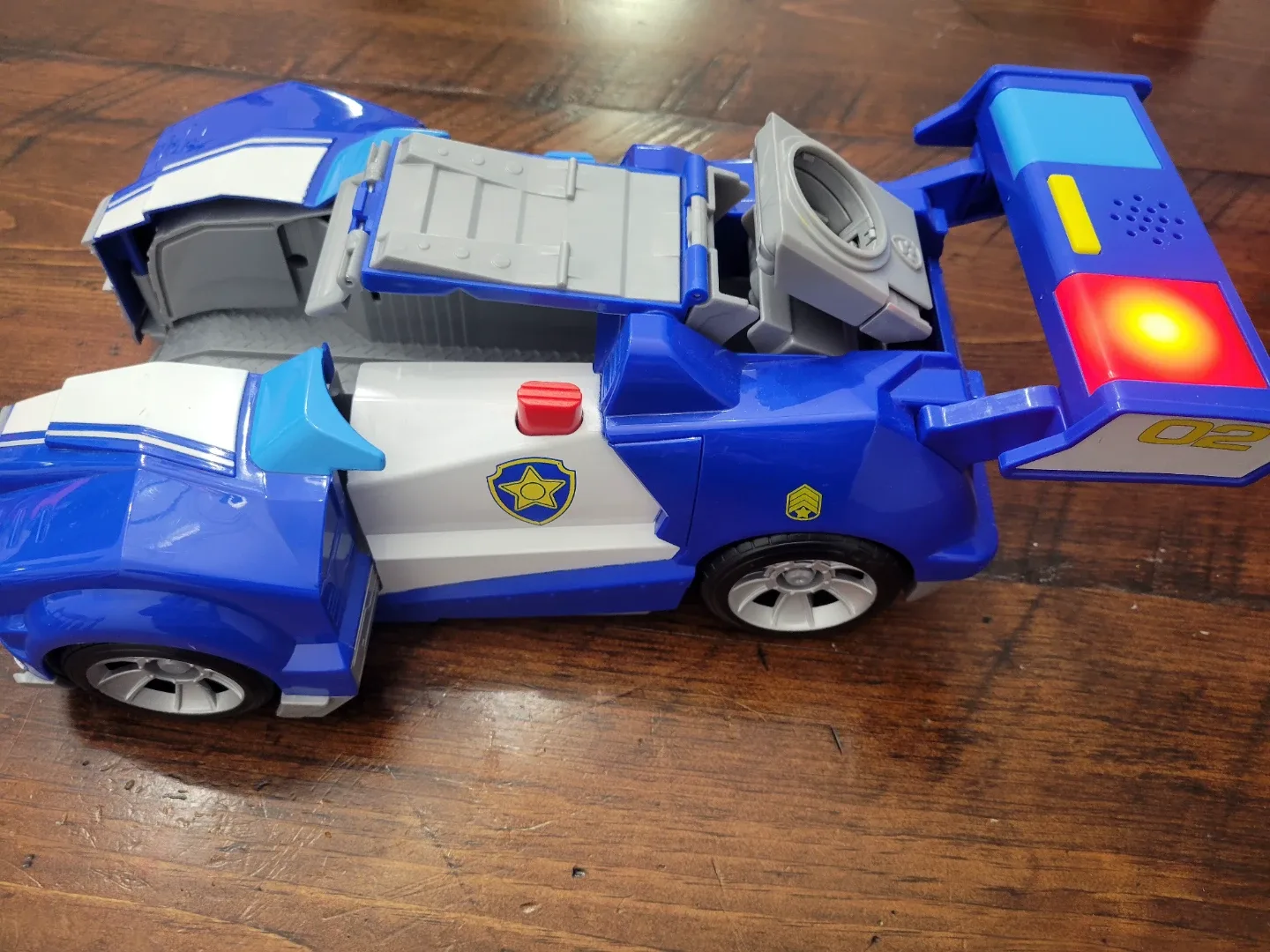 Paw Patrol Chase Transforming Police Cruiser thumbnail