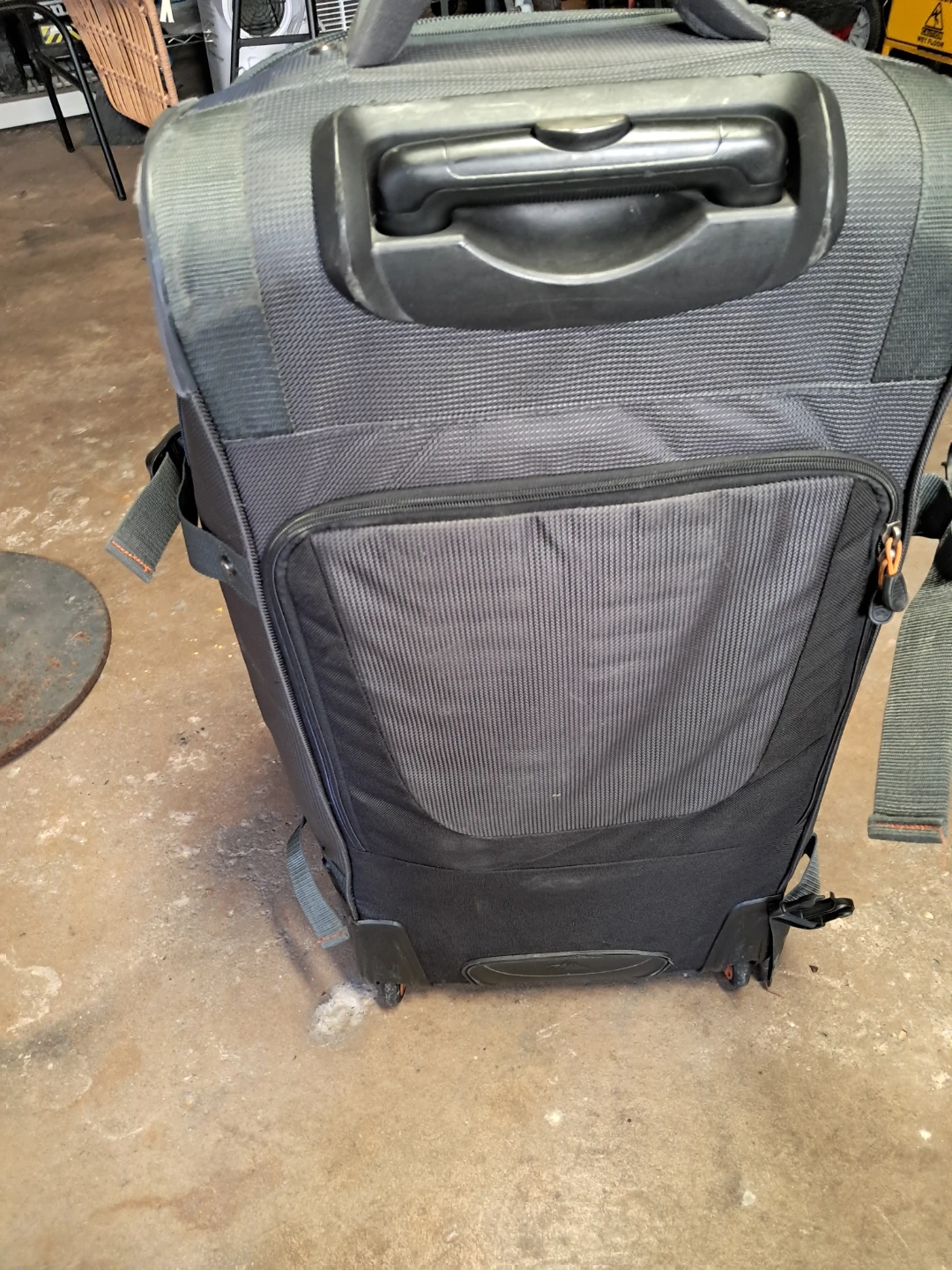 High Sierra Wheeled Luggage - Carry-on Suitcase - photo 2