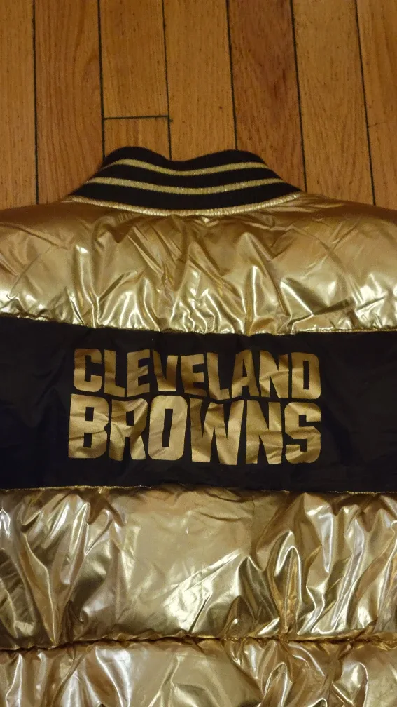 GIII 4Her Cleveland Browns Puffer Jacket - Size Small image indicator(5)