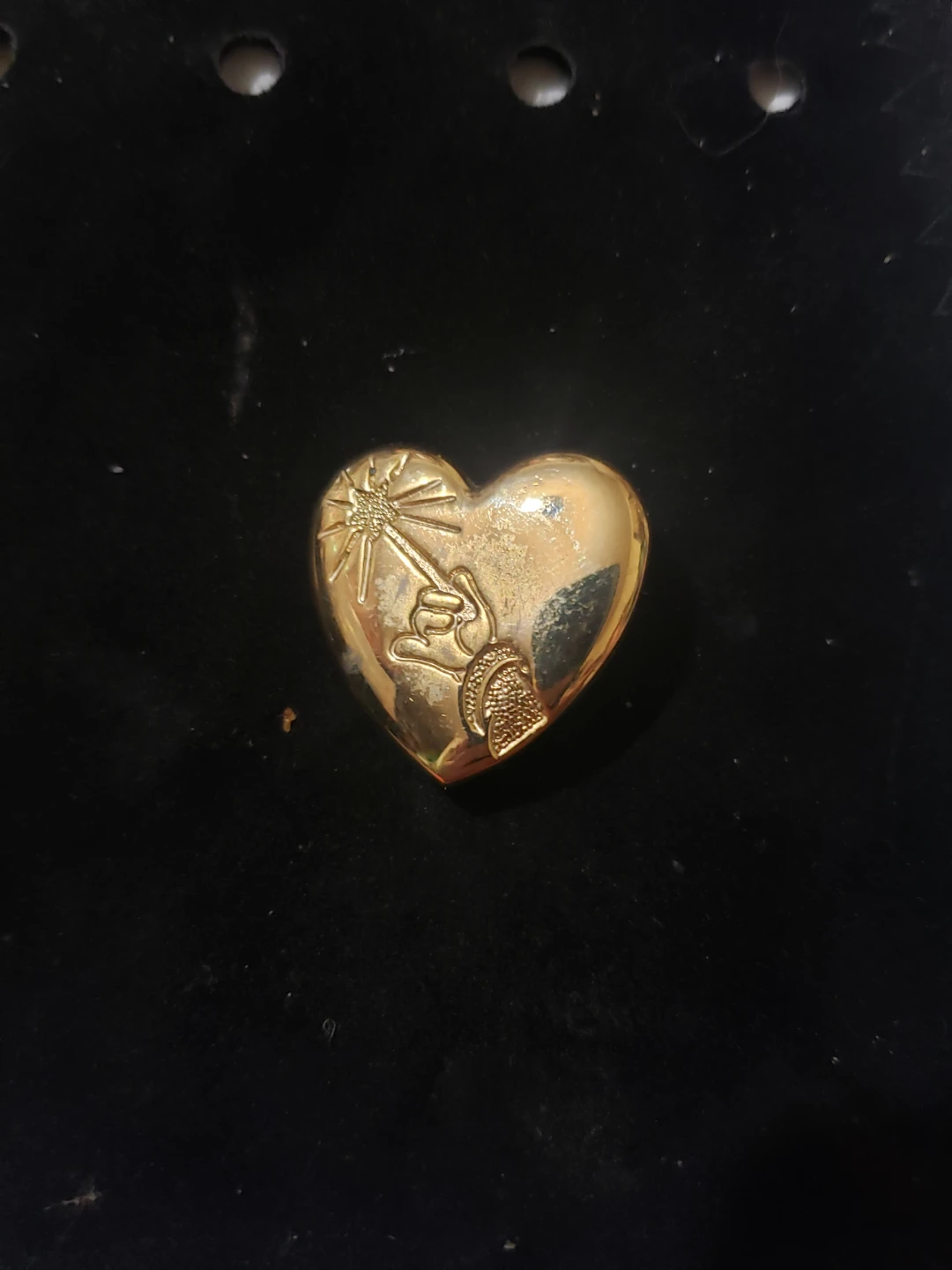 Disney Variety club pin
