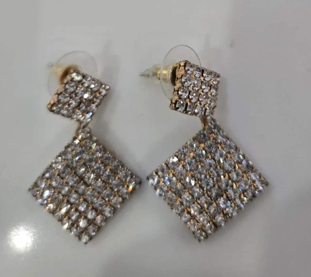 Rhinestone Drop Earrings image indicator(2)