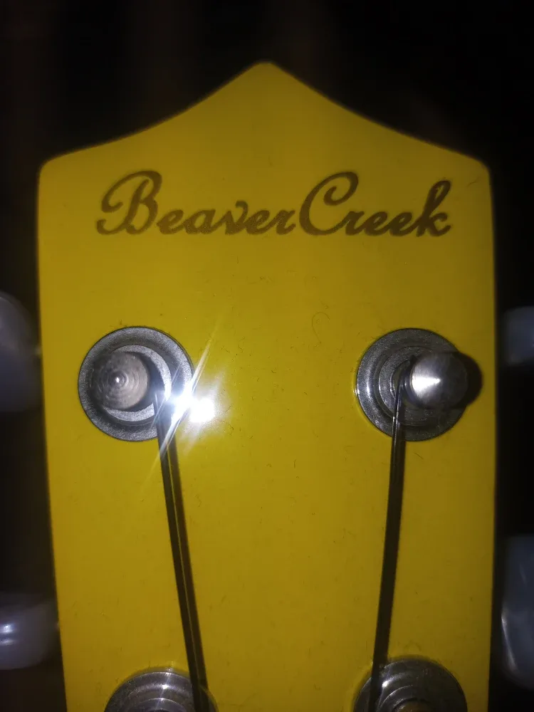 Beaver Creek Ukelele - BCUKE - With Carring Case image indicator(6)