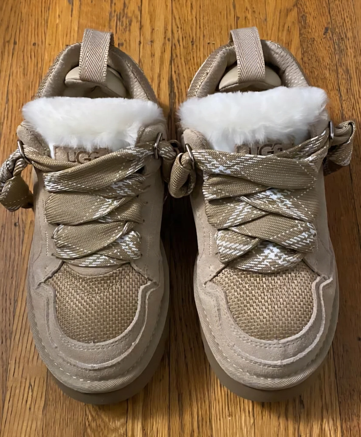 UGG lowmels