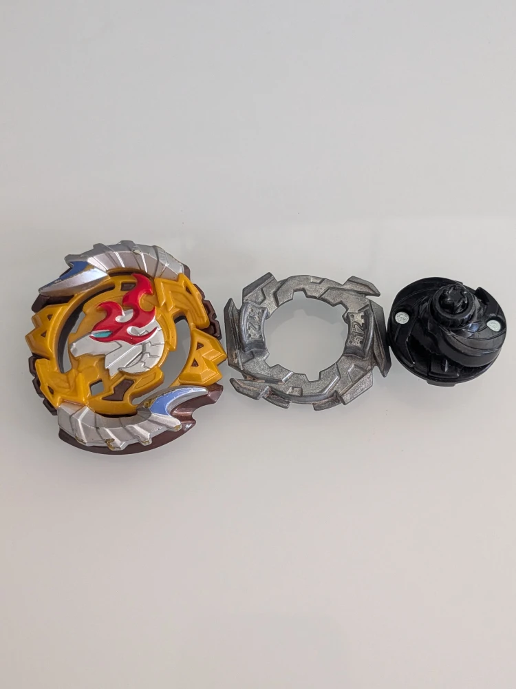 Hasbro Exclusive Beyblade - photo 2