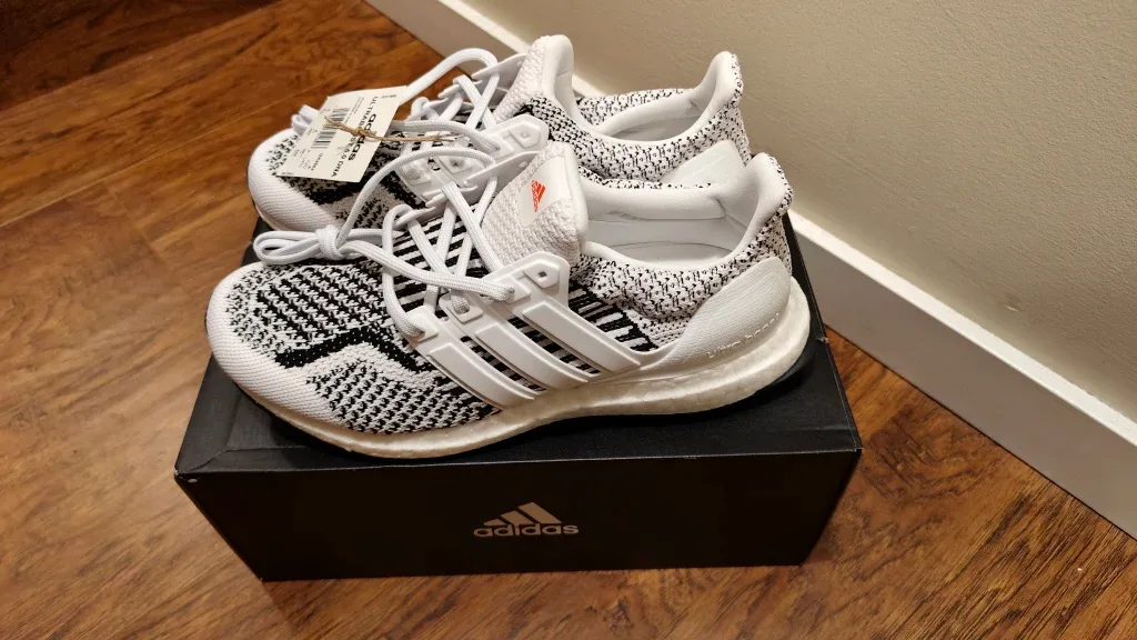 Adidas Ultraboost 5.0 DNA Zebra, US 6.5, New in Box image indicator(4)