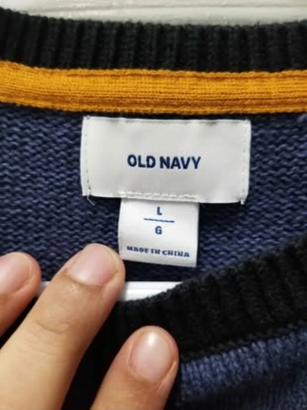 New  Old Navy Bear Sweater - Size L (10-12) image indicator(2)