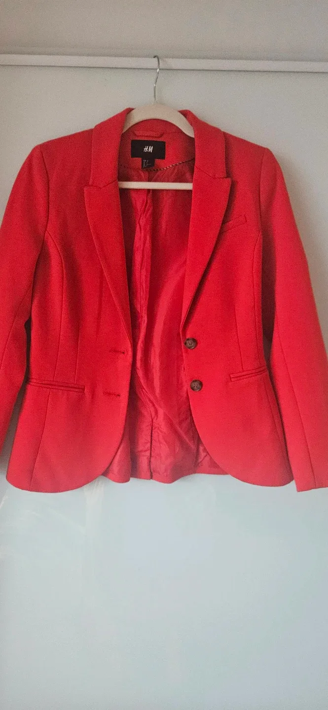 H&M Red Blazer - Size 6 image indicator(2)