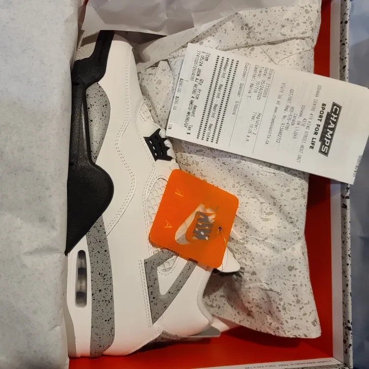 JORDAN 4 WHITE CEMENT 2025! image indicator(6)