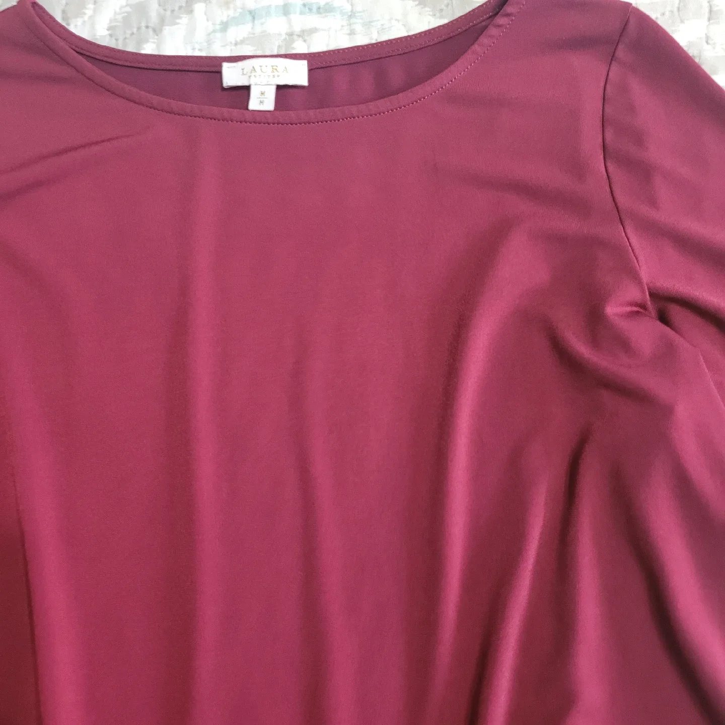 Ladies Size Medium Blouse Top image indicator(3)