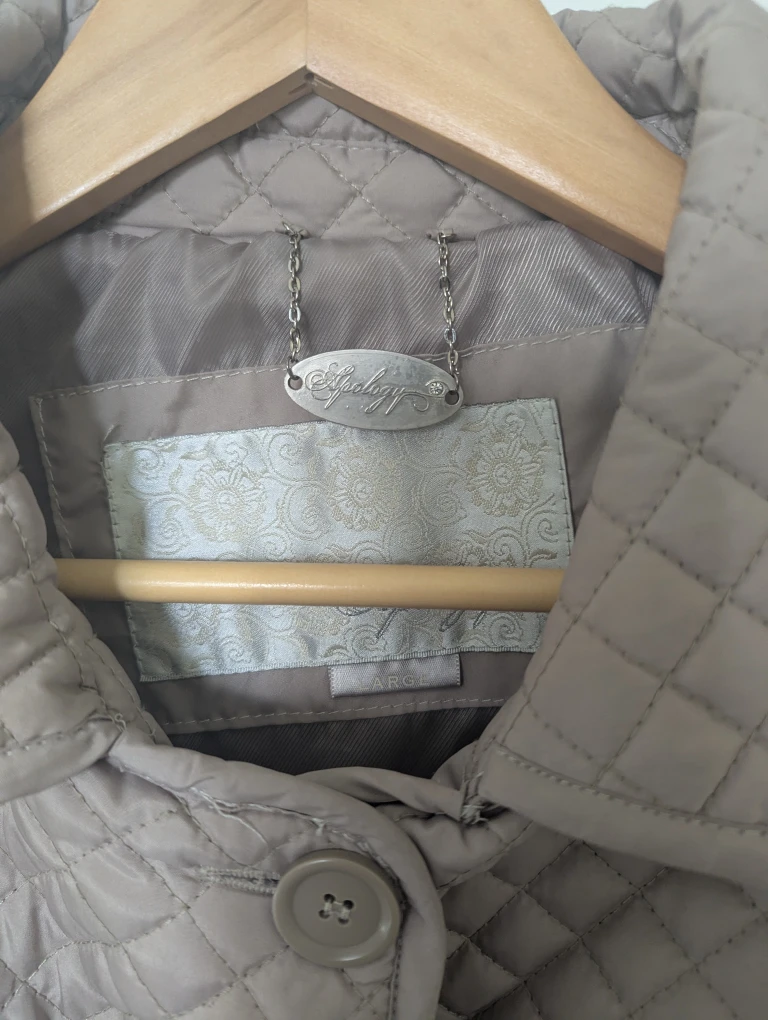 Apolgy Quilted Beige Jacket Size Large - photo 3