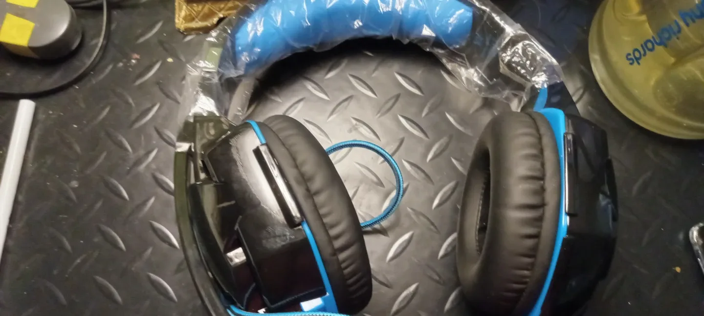 Gaming Headset - Black and Blue image indicator(3)