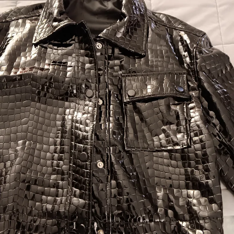 Le Alesco Black Croc patent Jacket image indicator(3)