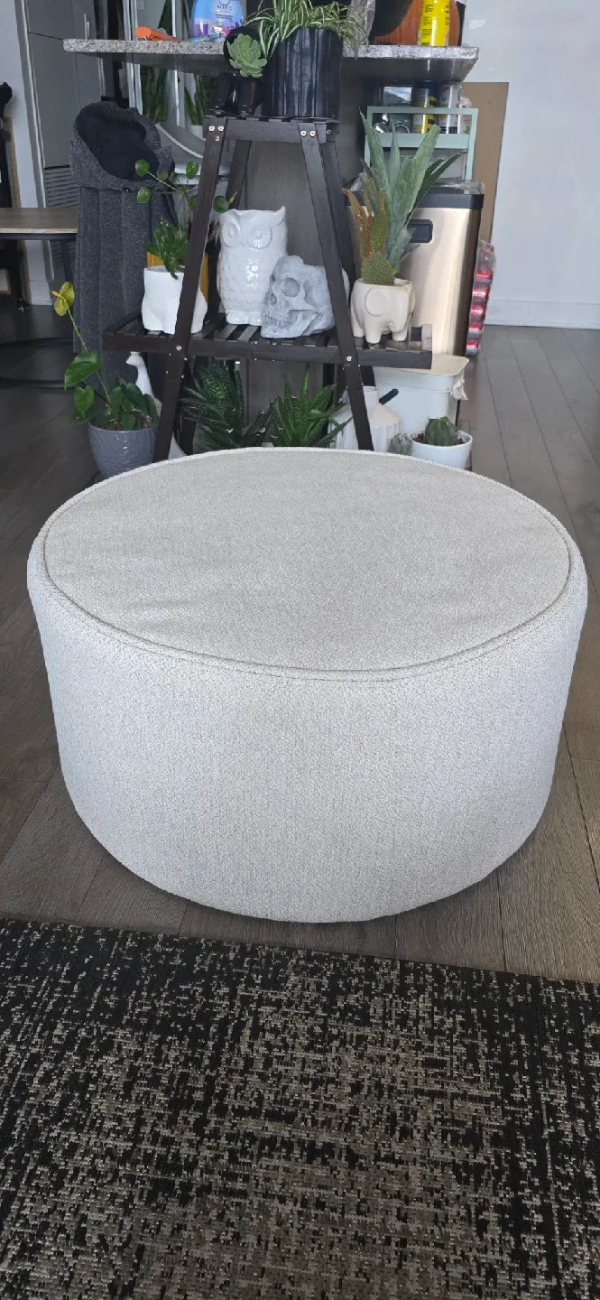 Bouclair Round Pouf Ottoman - Cream thumbnail
