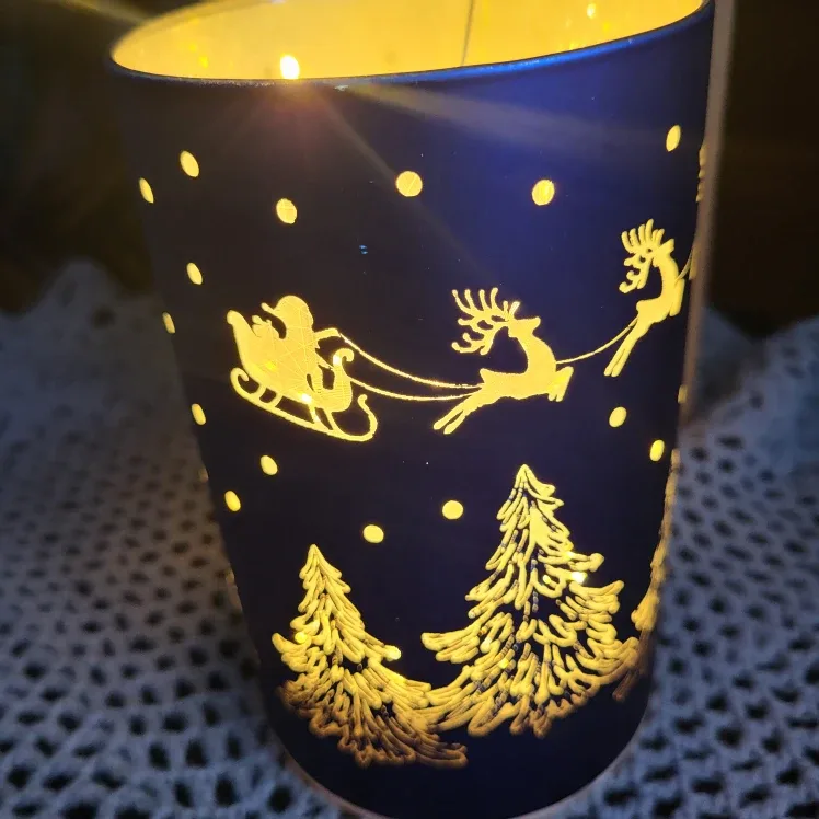 Avon Light Luminary Holiday Scene image indicator(6)