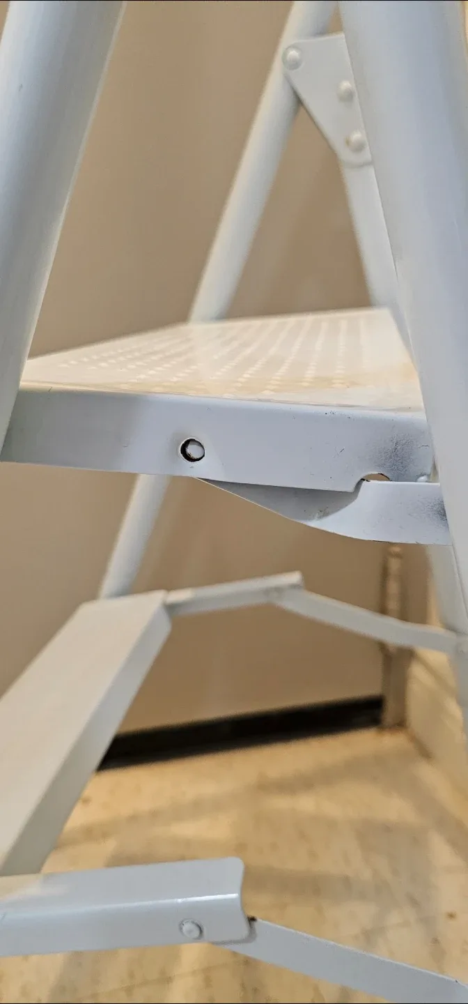 White Folding Step Ladder 🥕 🥕 image indicator(3)