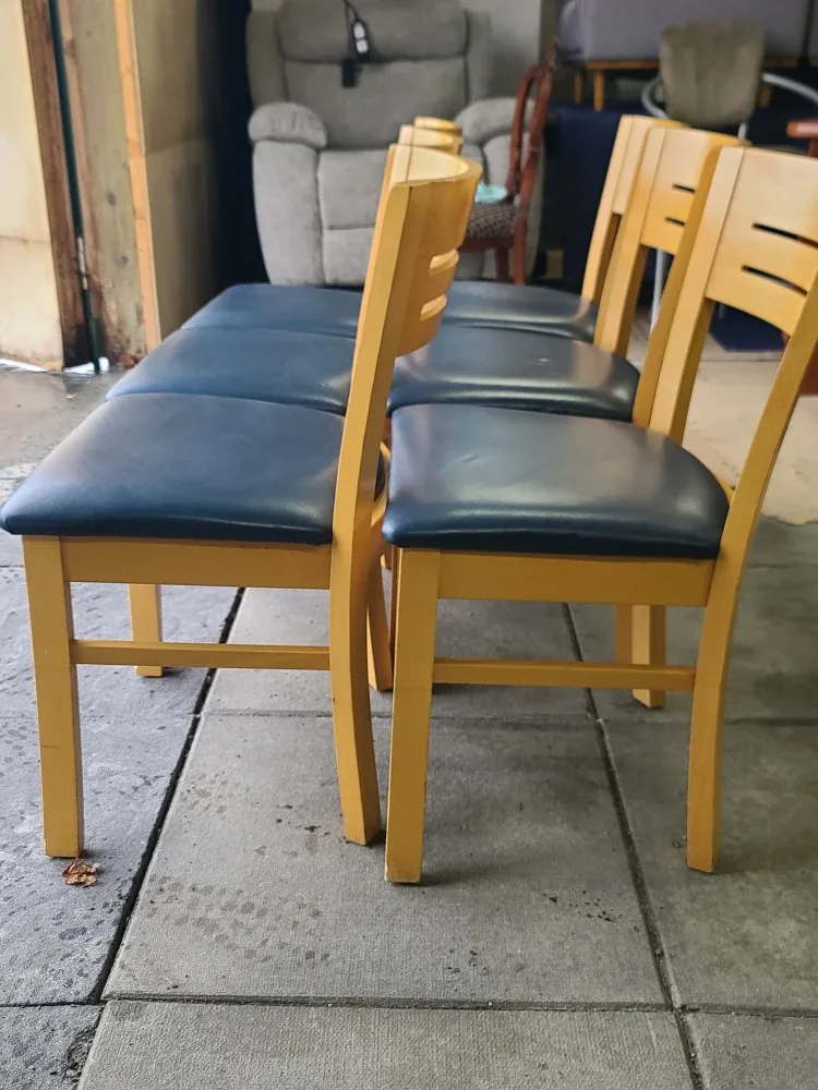 Set of 6 Wooden Chairs with Blue Seats image indicator(2)