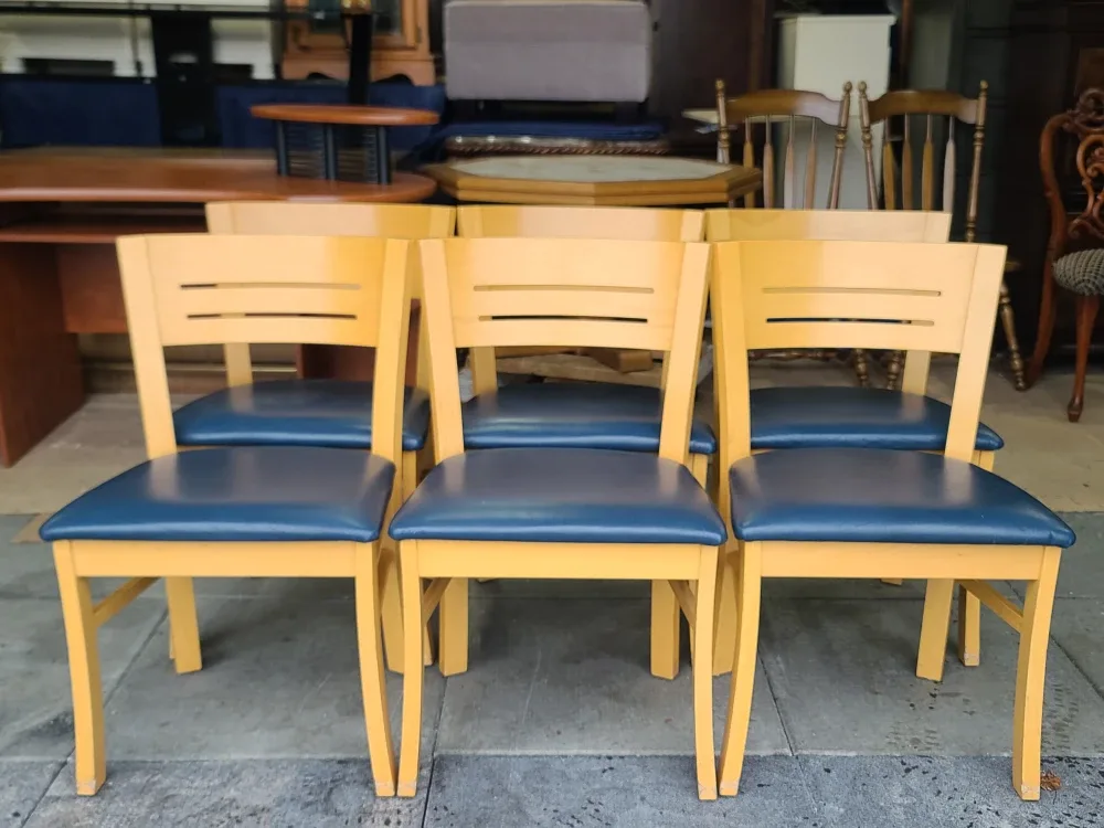 Set of 6 Wooden Chairs with Blue Seats image indicator(5)