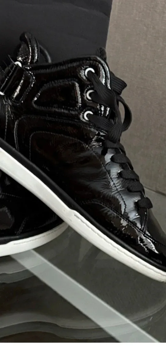 Dolce & Gabbana Black Patent Leather High-Top Sneakers image indicator(4)