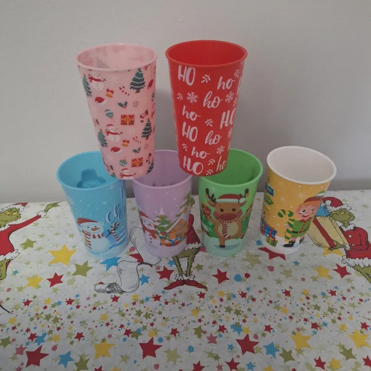 Christmas Themed Tumblers with Straw & Fidget Topper image indicator(3)