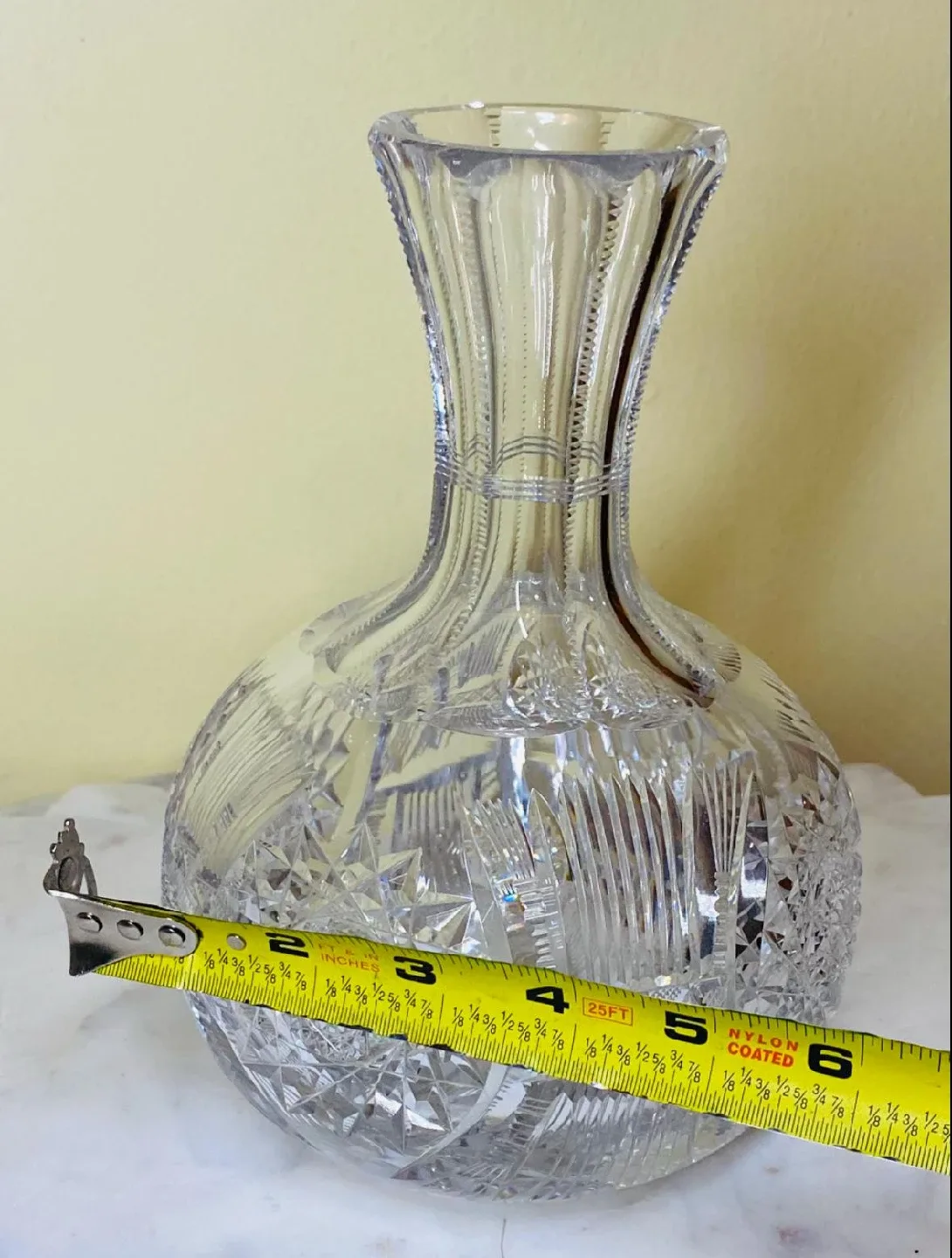 Crystal Glass Decanter, 8" Tall image indicator(4)