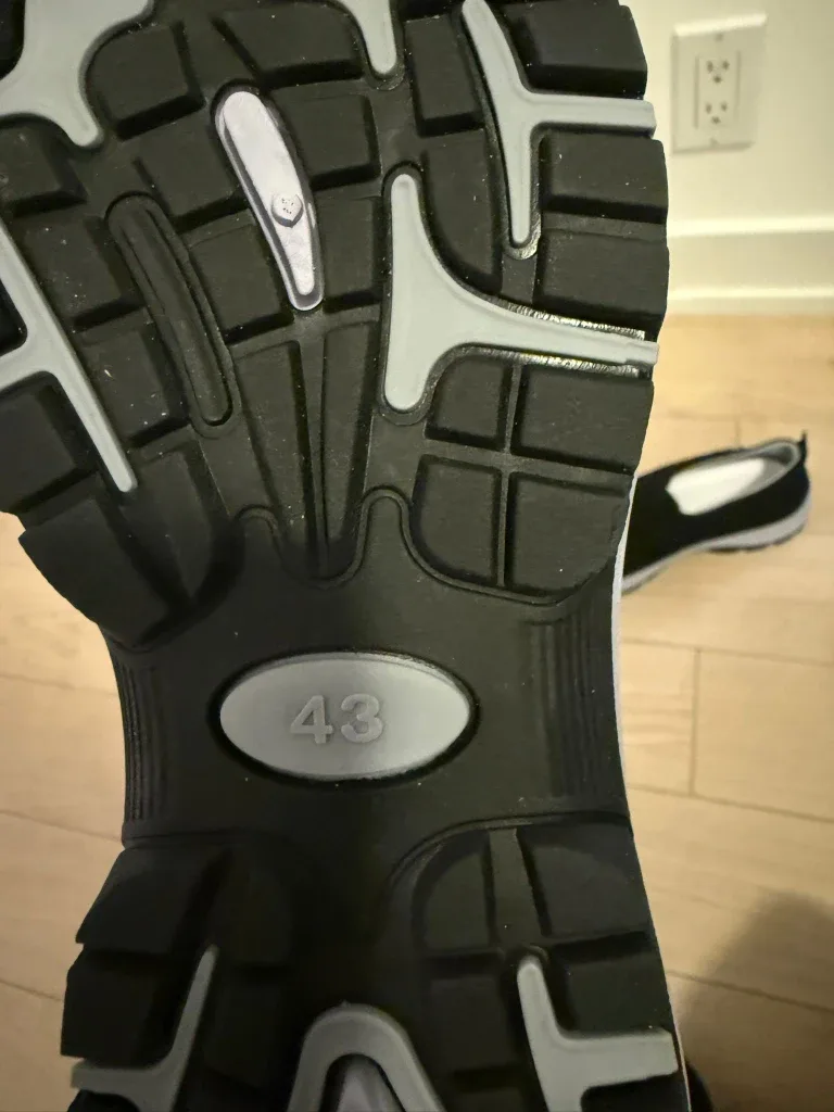 Black Slip-On Orthopedic Shoes - Size 43 image indicator(4)