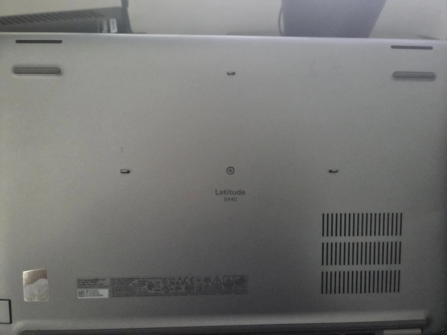 Dell Latitude 5440 Laptop - photo 4