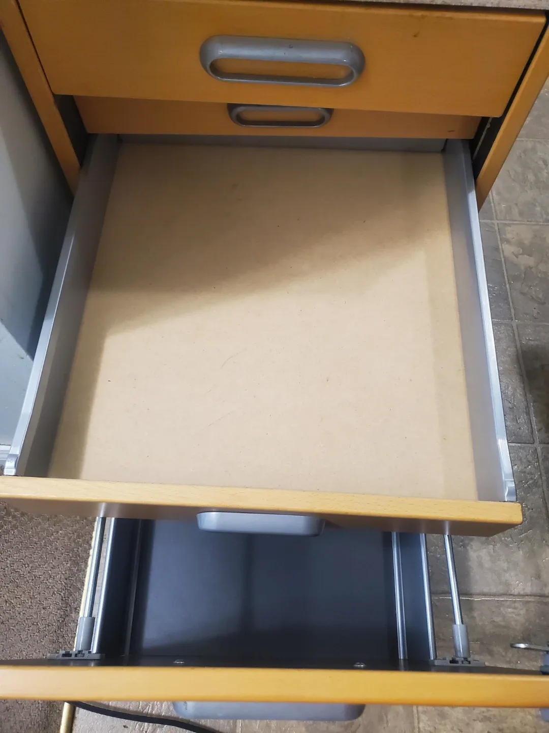 Wooden 4-Drawer Cabinet image indicator(3)