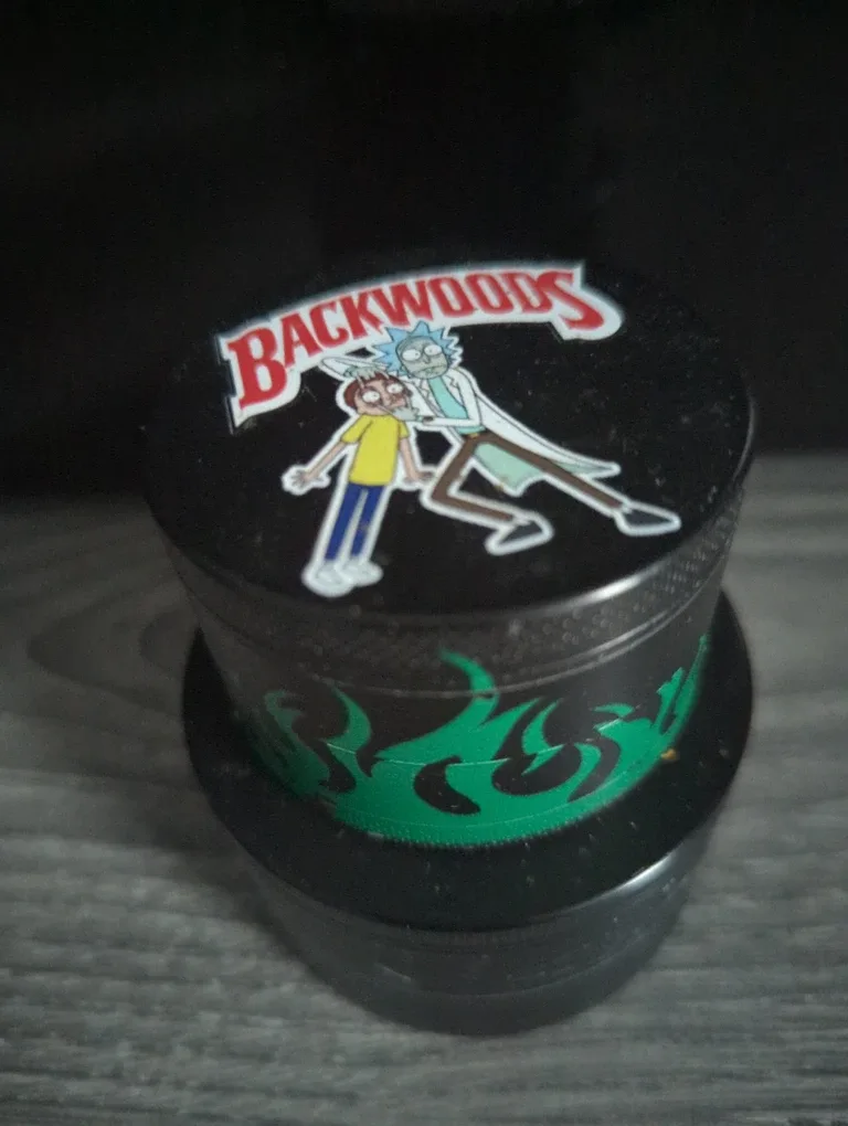 Herb grinders image indicator(2)