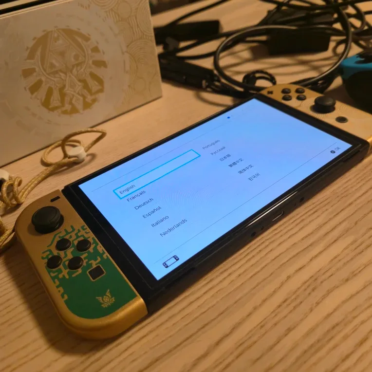 Nintendo Switch OLED Zelda Edition. Great condition. image indicator(4)