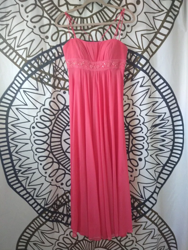 3 David's Bridal Dresses Size 8 and 10 for $27 a piece image indicator(2)