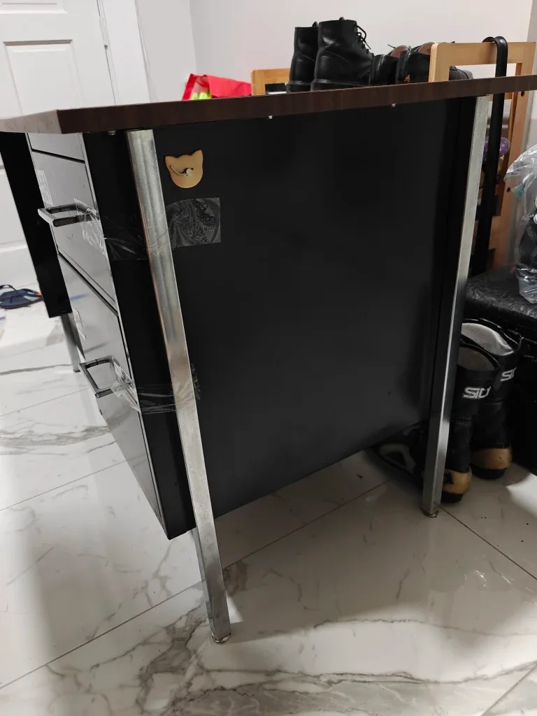 Black desk with drawers 🥕 image indicator(2)